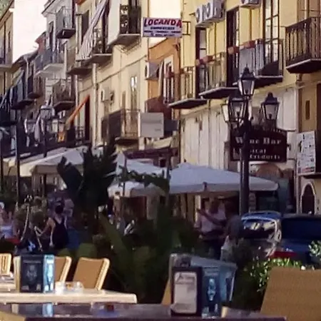 La * Cefalù