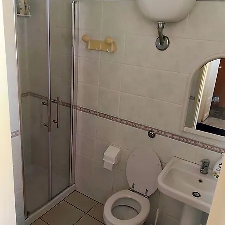La * Cefalù